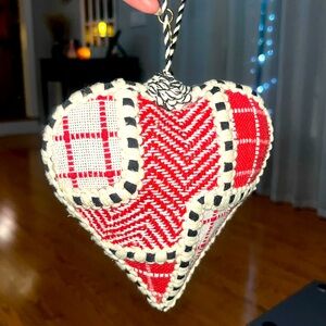 ❤️🖤❤️NWOT MACKENZIE CHILDS LARGE RED PATCHWORK ORNAMENT❤️🖤❤️